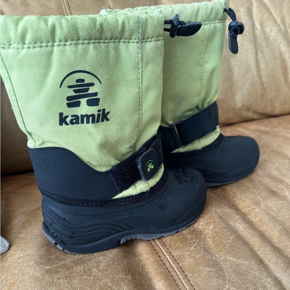 Kamik kids snow boots